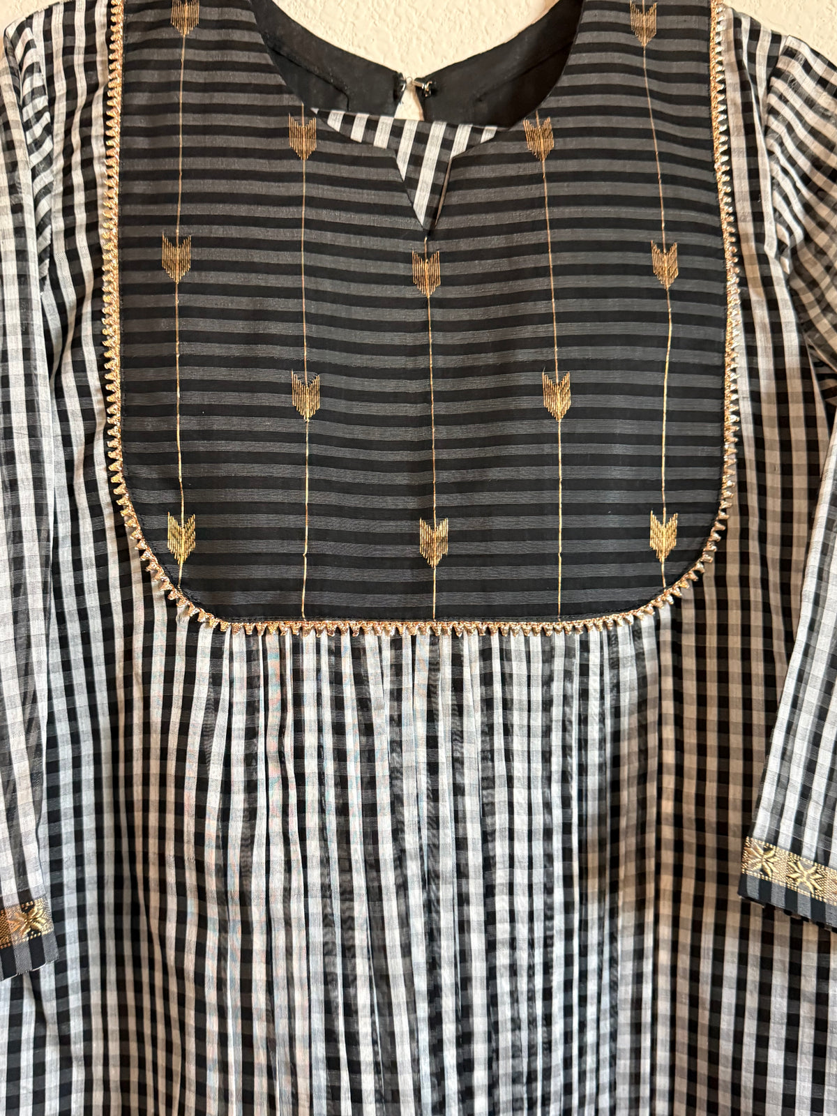 Black Maheshwari Silk Handloom Checks Coord Set