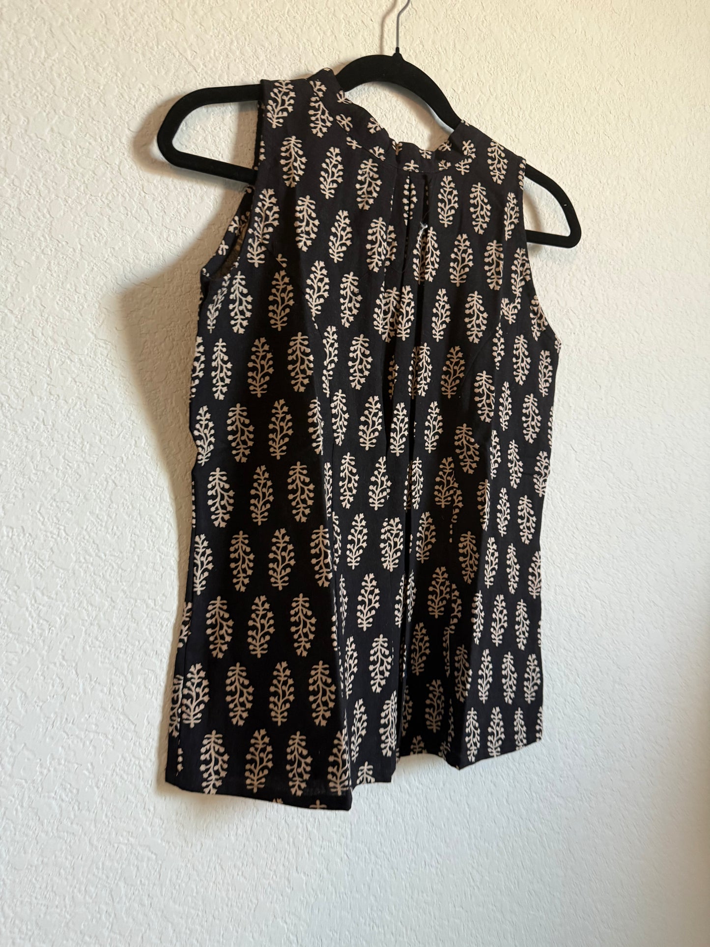 Black Cotton Sleeveless Halter Neck Short Top