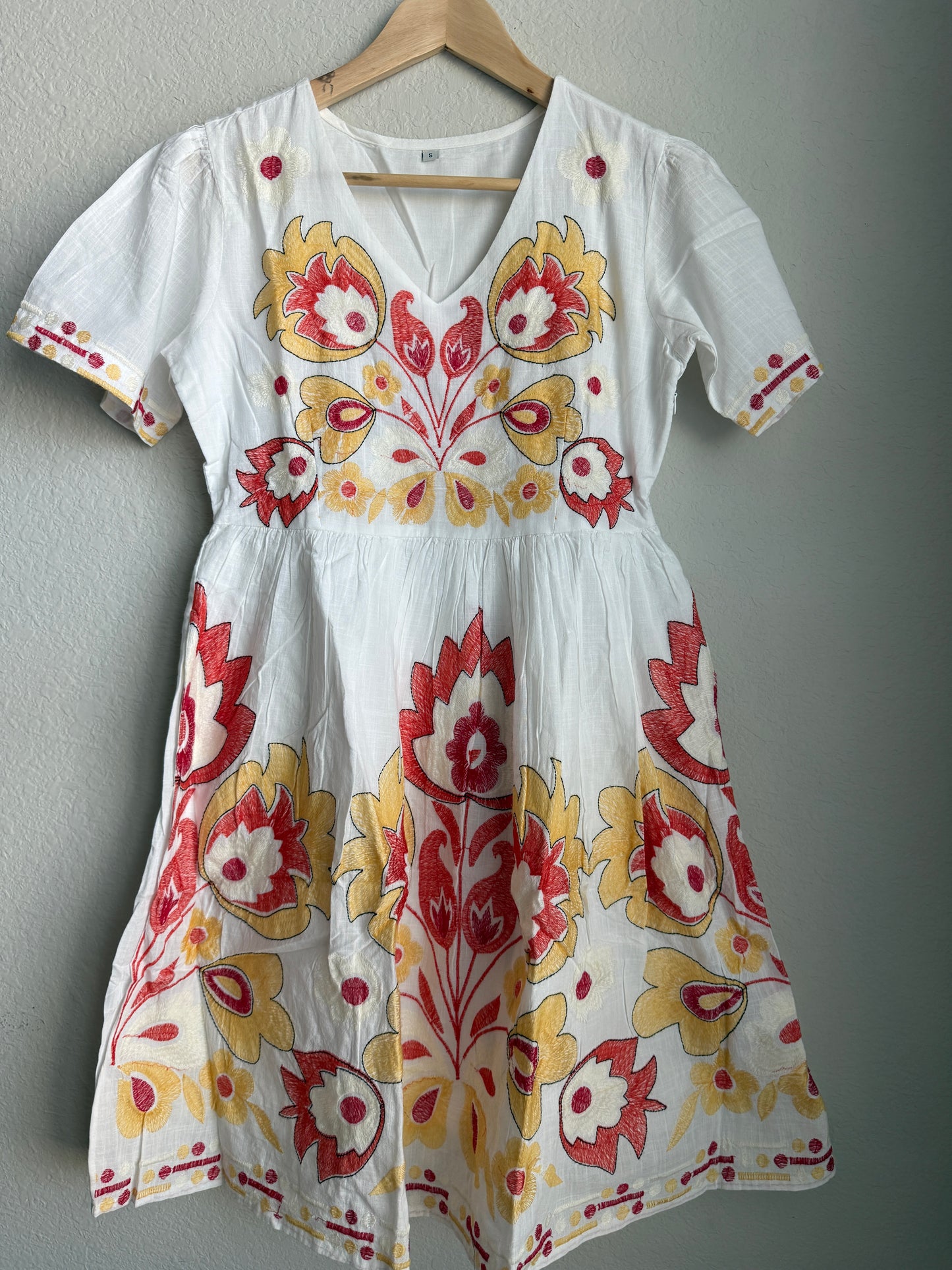 White Cotton Embroidered Short Tunic – Floral Vacation Kurti