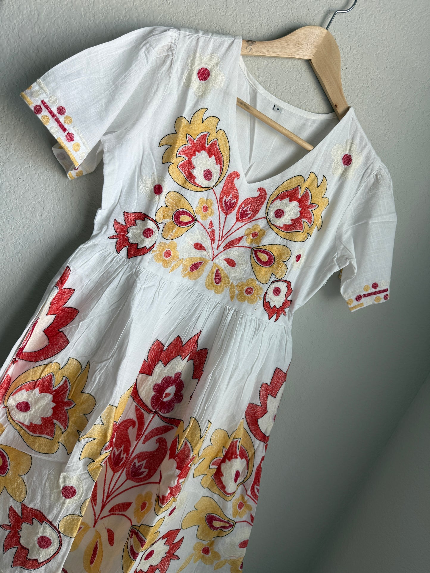 White Cotton Embroidered Short Tunic – Floral Vacation Kurti