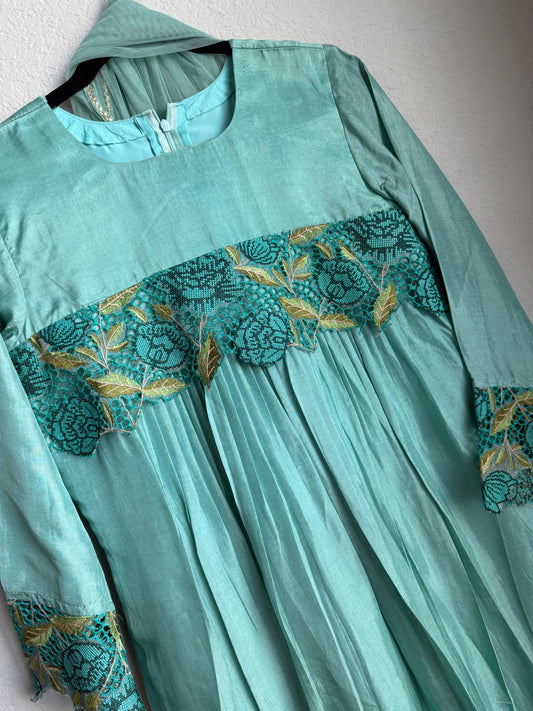 Sea green designer kurti set with net dupatta